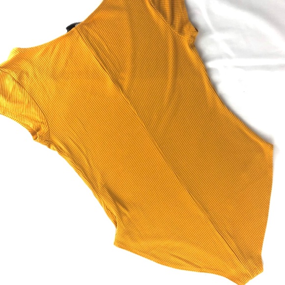 ✰ 3/$20 Forever 21 Ribbed bodysuit - Picture 2 of 2